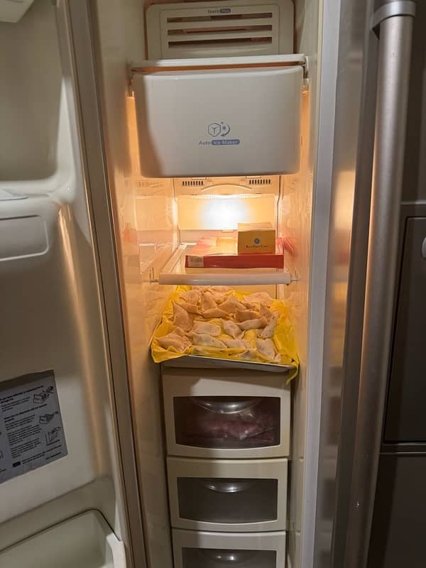 LG Double Door Fridge 3