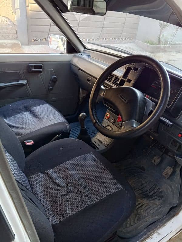 Isuzu Other 2010 6