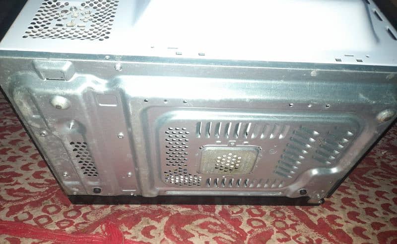 HAIER microwave oven 6