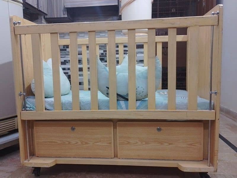 Wooden Baby cot 4