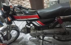 United 70 bike( 2019 model) (03288832140 )