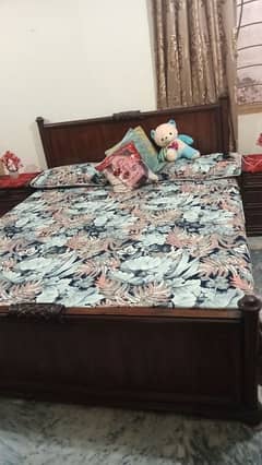 almost new condition  pure sheesham wood without mattress