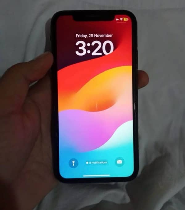 iPhone XR 1