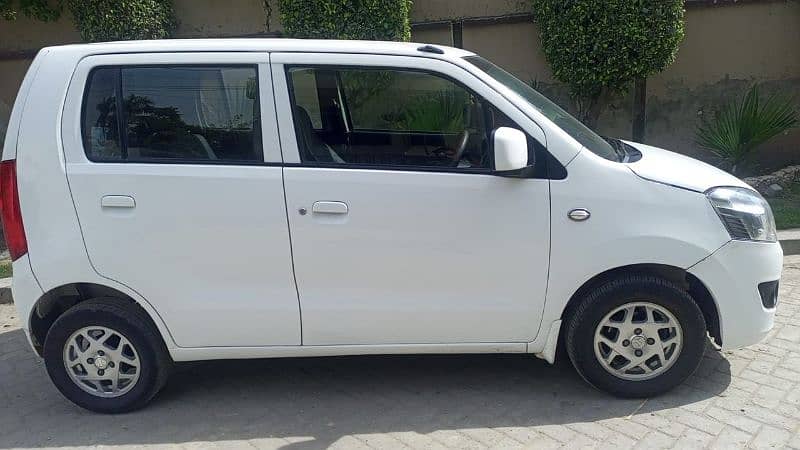 Suzuki Wagon R 2019 9