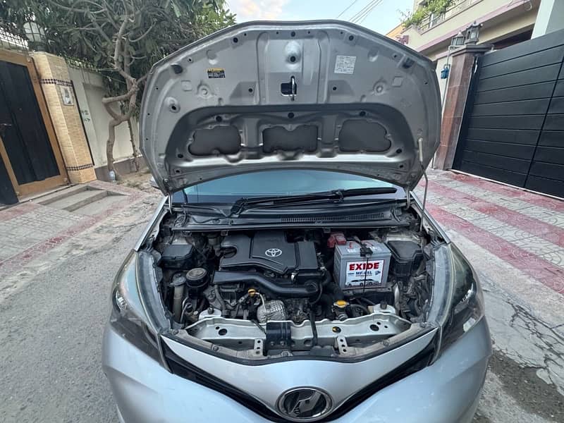 Toyota Vitz 2014 6