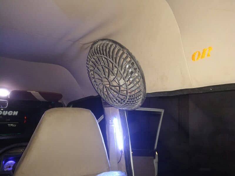 Suzuki Bolan Hiroof 1991 with lighting system and 2 fans installed 13