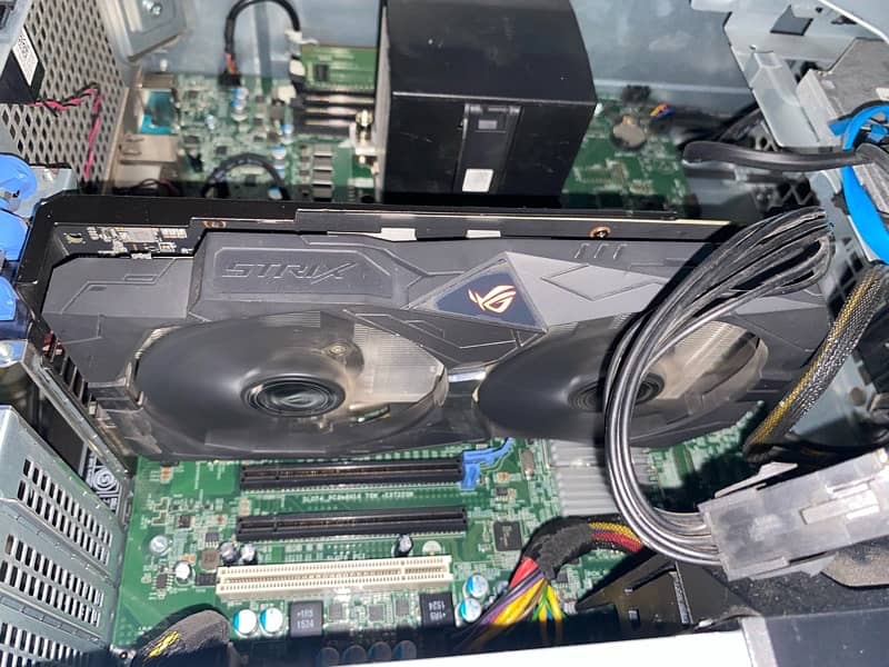 High-Performance PC for Sale, Ideal for Gaming & Work! 0