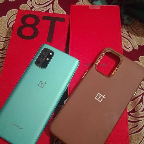 one plus 8t box pack 4