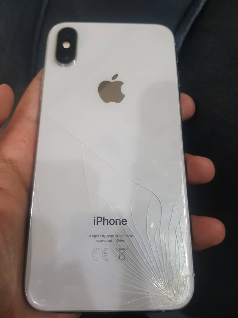 Apple iPhone XS 1