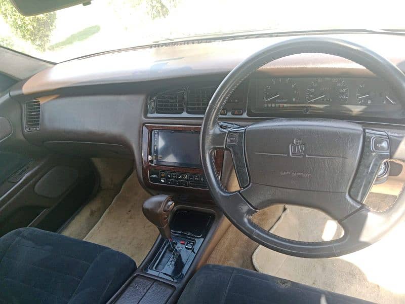 Toyota Crown 1994 11