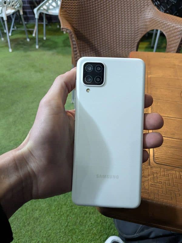 samsung Galaxy A12 4