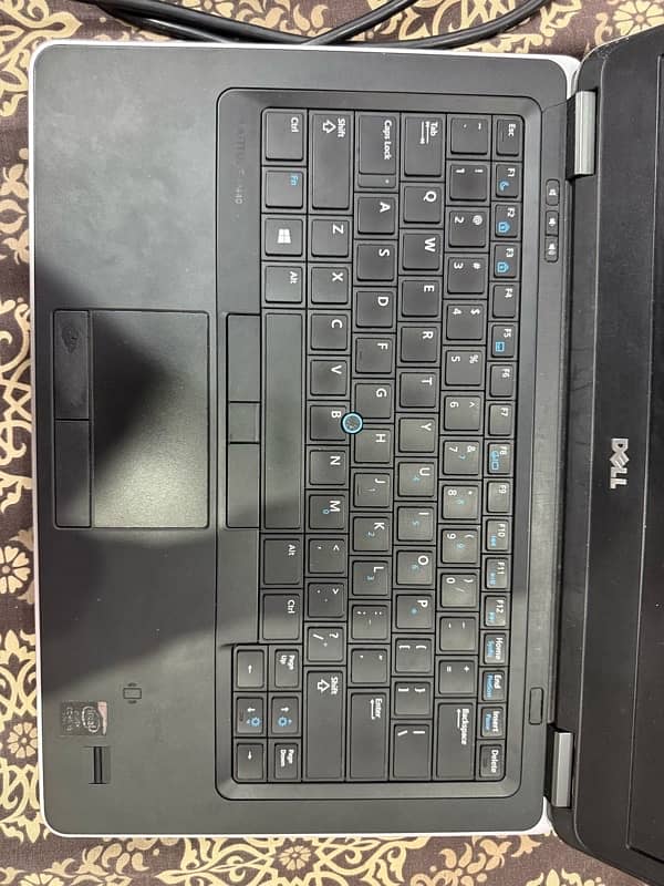 Dell laptop 0