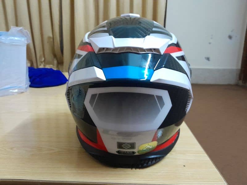 selling my LS2 Helmet size XL 3