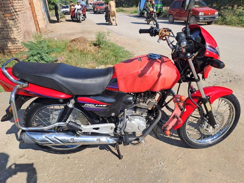 Deluxe Red 125 cc 1