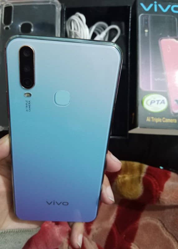 Vivo Y17 0