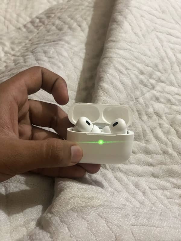 AIRPODS PRO 2nd GEN 4