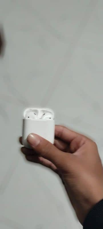 apple original airpods gen 2 4