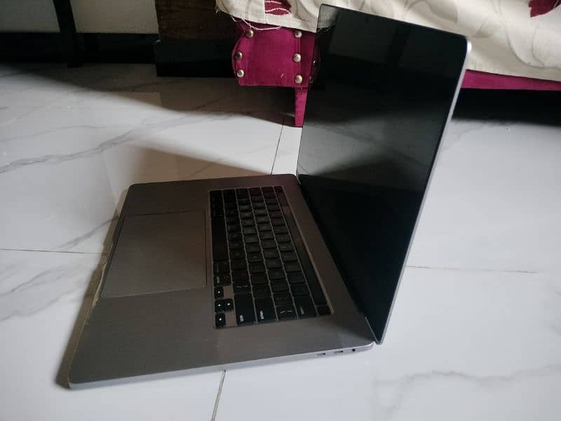 MacBook Pro 2019 0