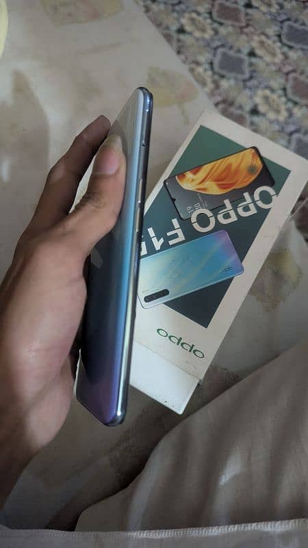 oppo f15 3