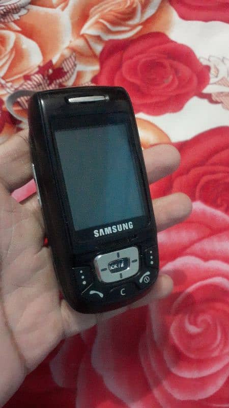 Samsung D500 0