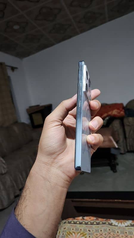 INFINIX GT 20 PRO 1