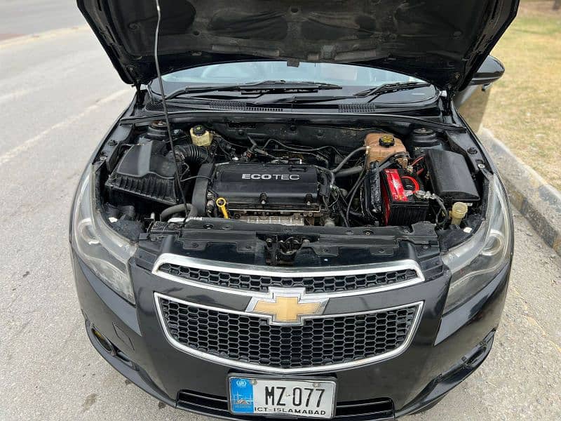 Chevrolet Cruze 1.8 full option A special laxzary American car 2