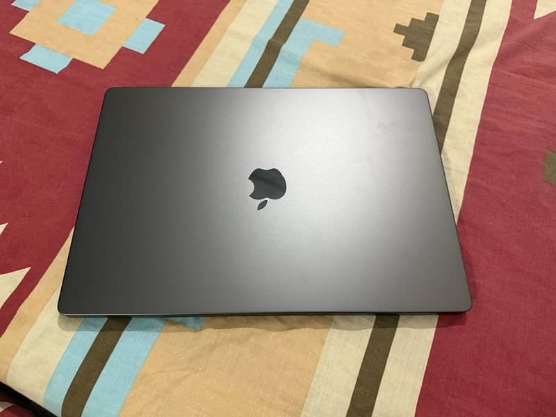 apple macbook pro 2