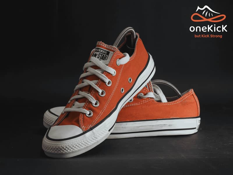 Converse (3-3.5-4 UK SIZE) 12