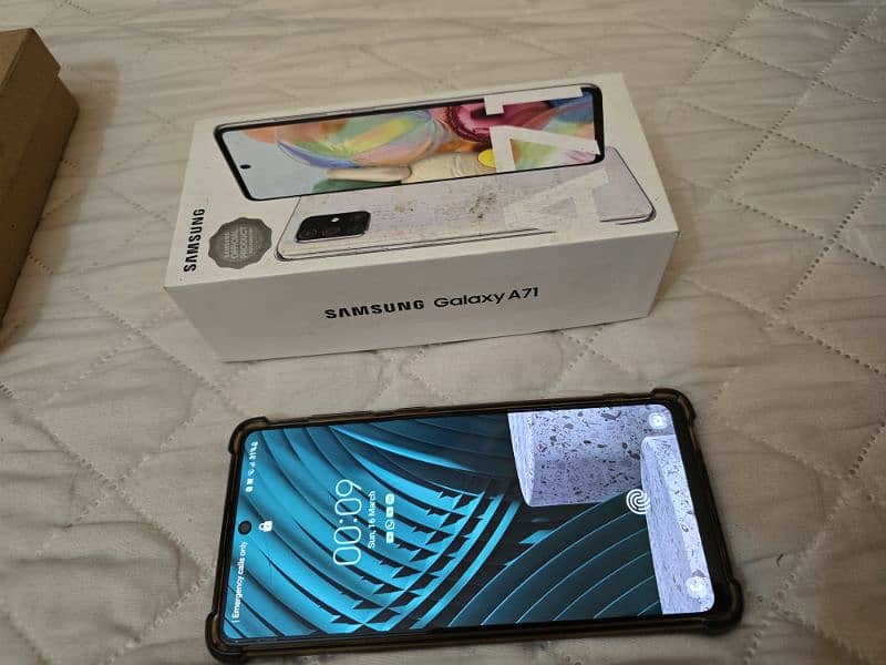 Samsung A71 for sale 3