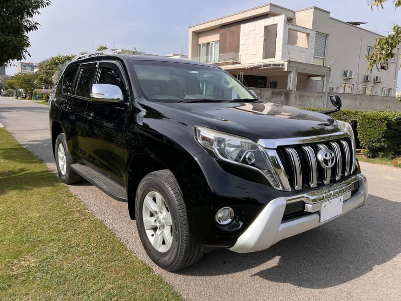 Toyota Prado 2016 1