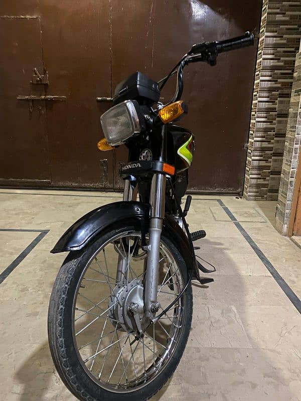 Honda CD70 2019 4