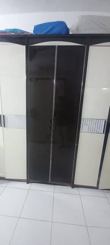 Big size cupboard for sale 1