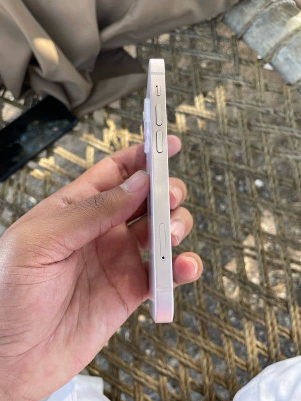 iPhone 13 mini 3