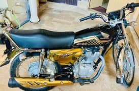 Honda 125 special edition gold