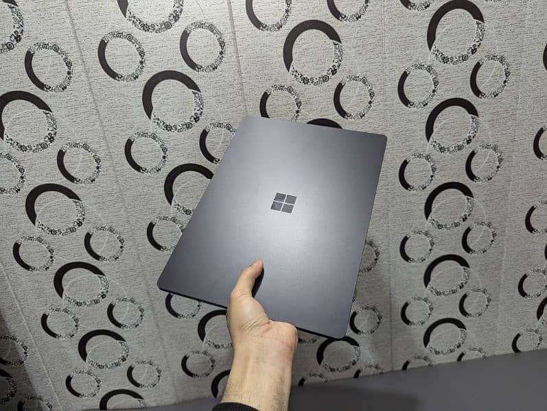 Microsoft Surface Laptop 4 || i7 11th Gen || 16/512 ||  2k Touch Disp 3