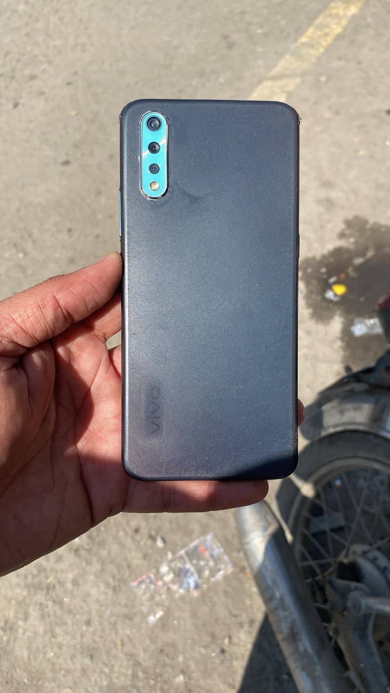 vivo s1 3