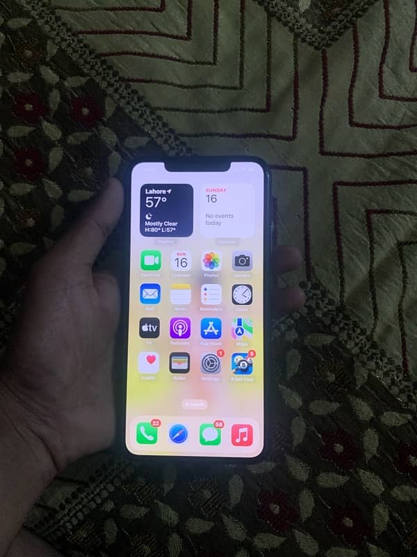 i phone 11 pro max 2