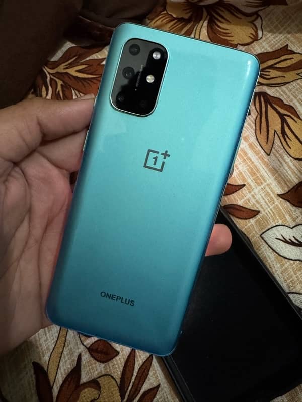 one plus 8T 1