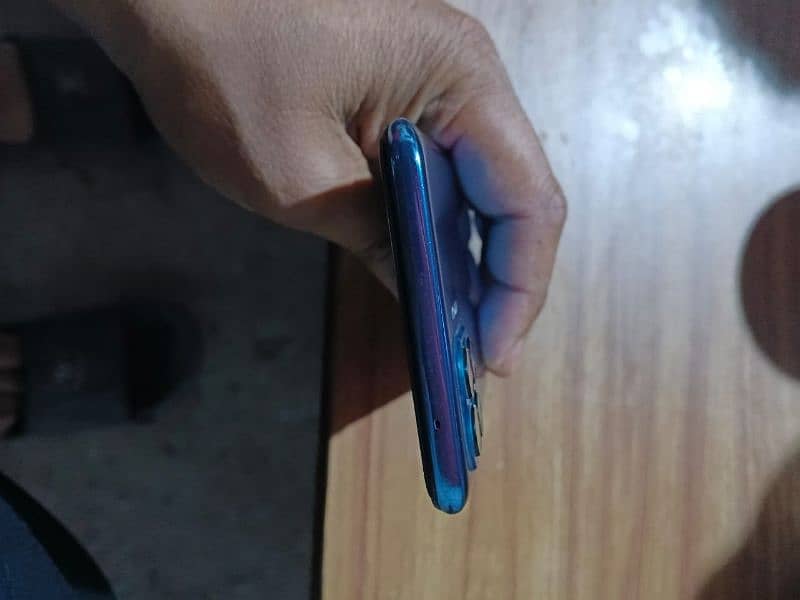 OPPO F 17 PRO 6