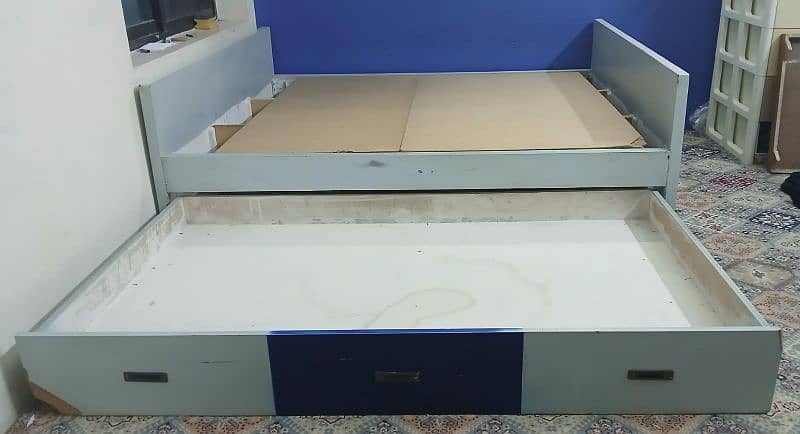 2 in 1 Queen Size Bed with Mattresses 2