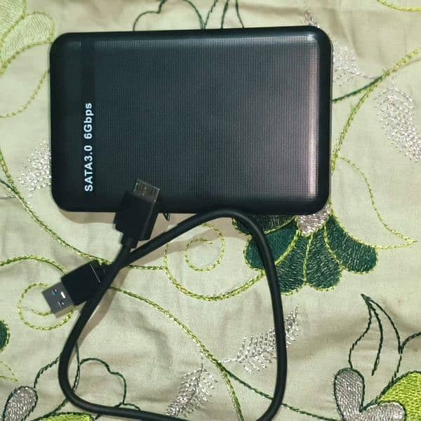 EXTERNAL HARD DRIVE 0