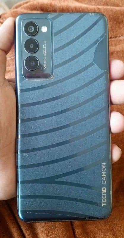 Tecno camon 18p 3