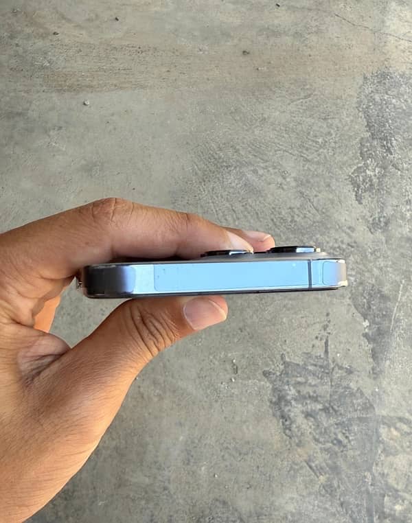 iphone 13 pro 128 gb jv battery 84 10/9 front scratch 2