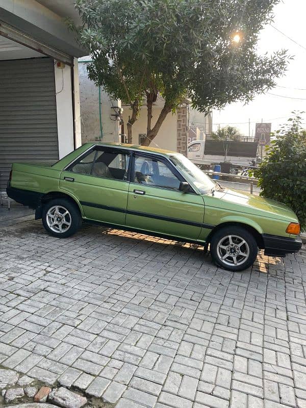 Nissan Sunny 1986 3