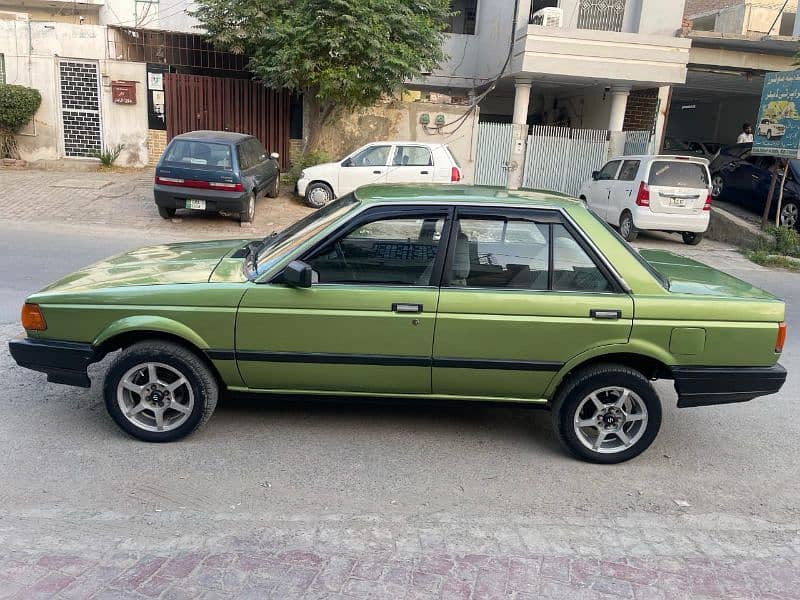 Nissan Sunny 1986 13