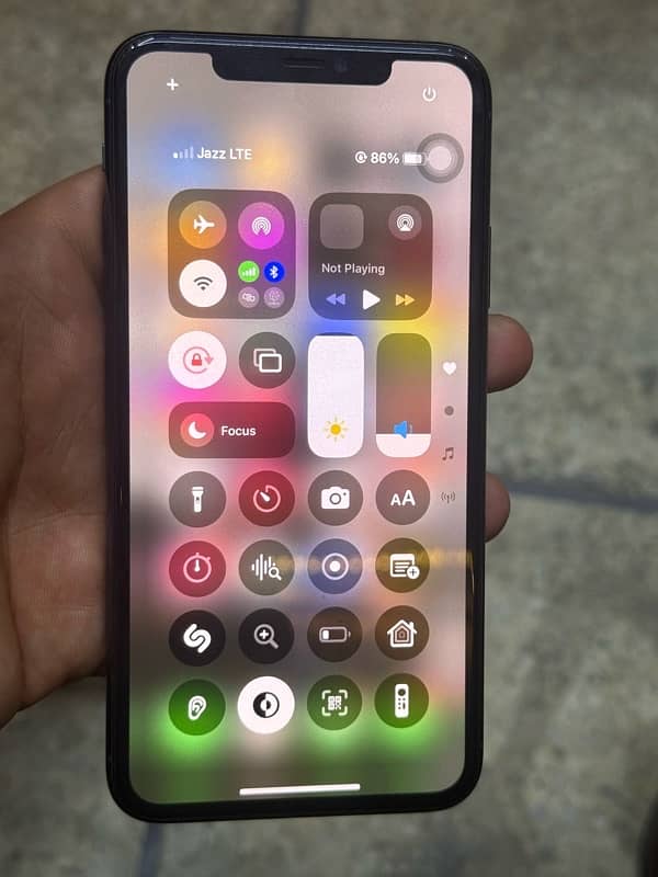 iphone 11 pro max 6