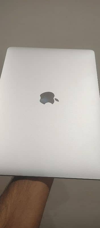 Macbook 2017 pro 0