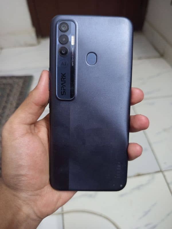 Tecno spark 7 pro 0