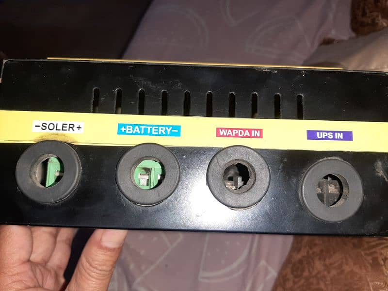 MPPT Hybrid Charger Controller 2