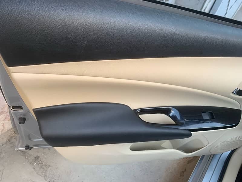 Toyota Yaris 2020 ativx 1.5 full option 10